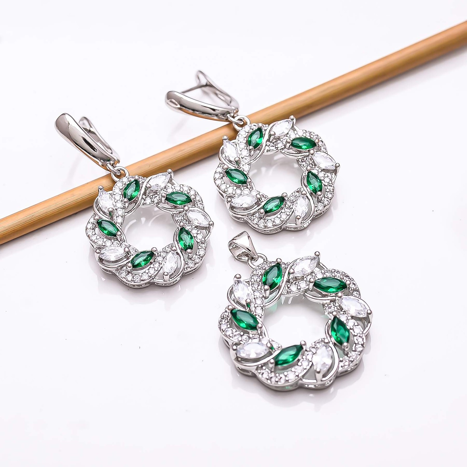Emerald – Simulated & CZ Gemstone 925 Sterling Silver Pendant Earring Set P82826