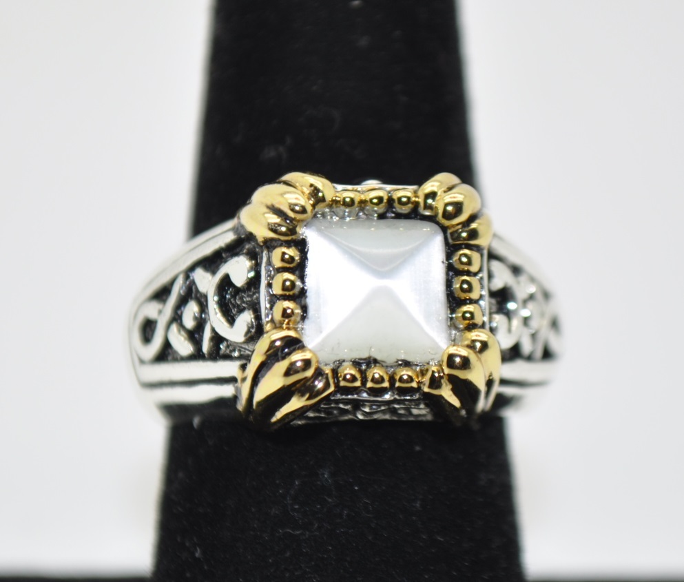 White cat eye stone High quality Two tone fashion Rhodium Plated ring Size 5