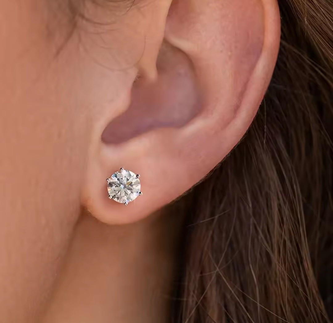 Exquisite 6 mm Diamond Cut Earring Pair Silver-Plated Will Enhance Many Outfits