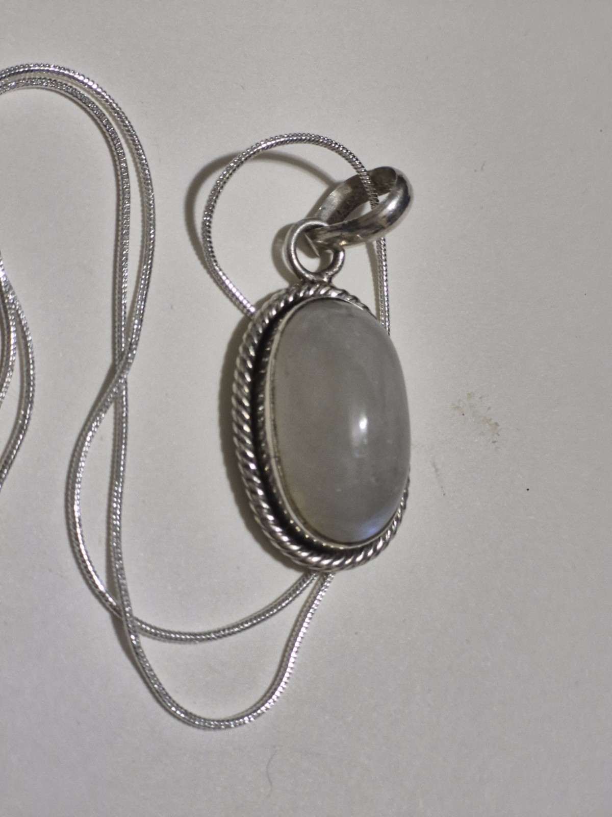 925 Sterling Silver Rainbow Moonstone Oval Pendant Necklace 14.7g