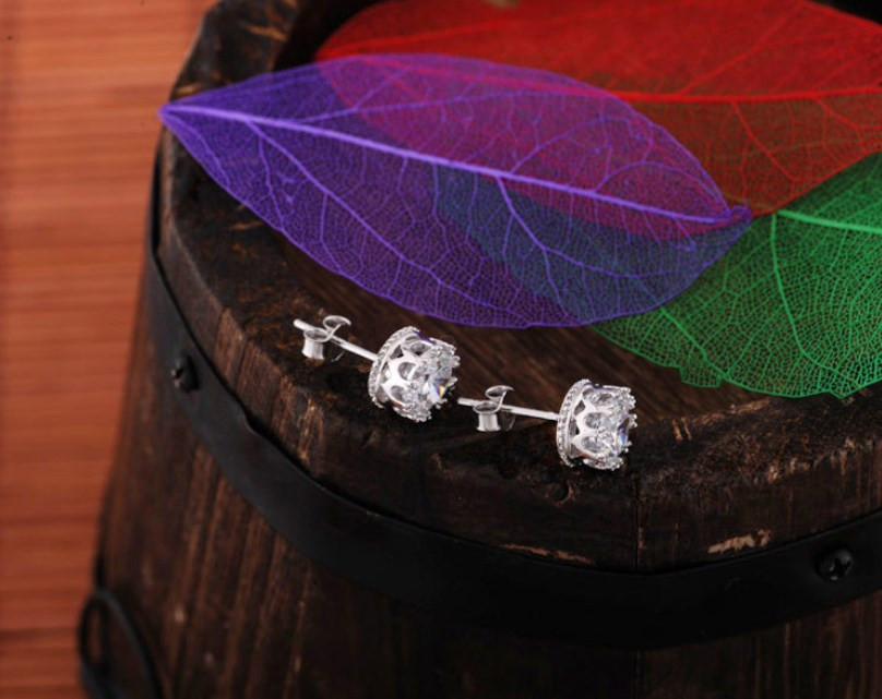 Fashion Crown Set 925 Sterling Silver 1.5 Cts Cubic Zirconia Stud Earring Gift