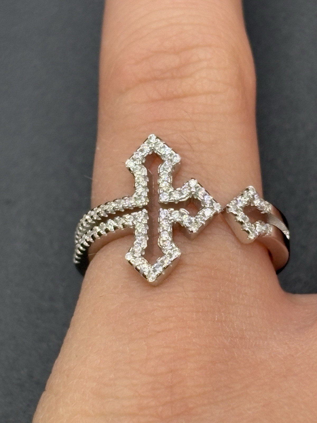 Sterling Silver Cubic Zirconia Open Lateral Cross Ring 3 Grams 925 Size 7 E5