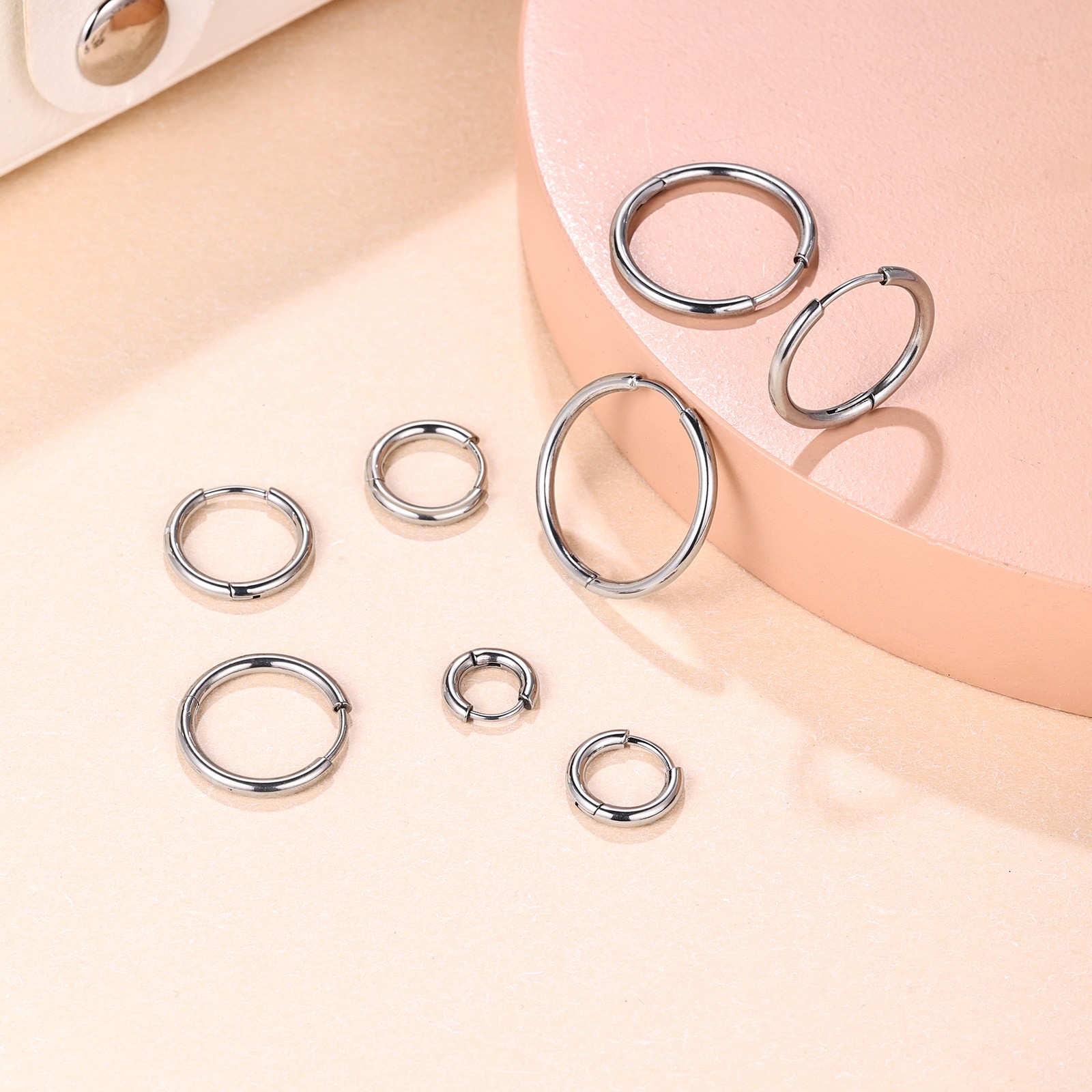 1 Pair 18g/20g G23 Titanium Hoop Earring Ear Conch Helix Piercing Jewelry 6-20mm