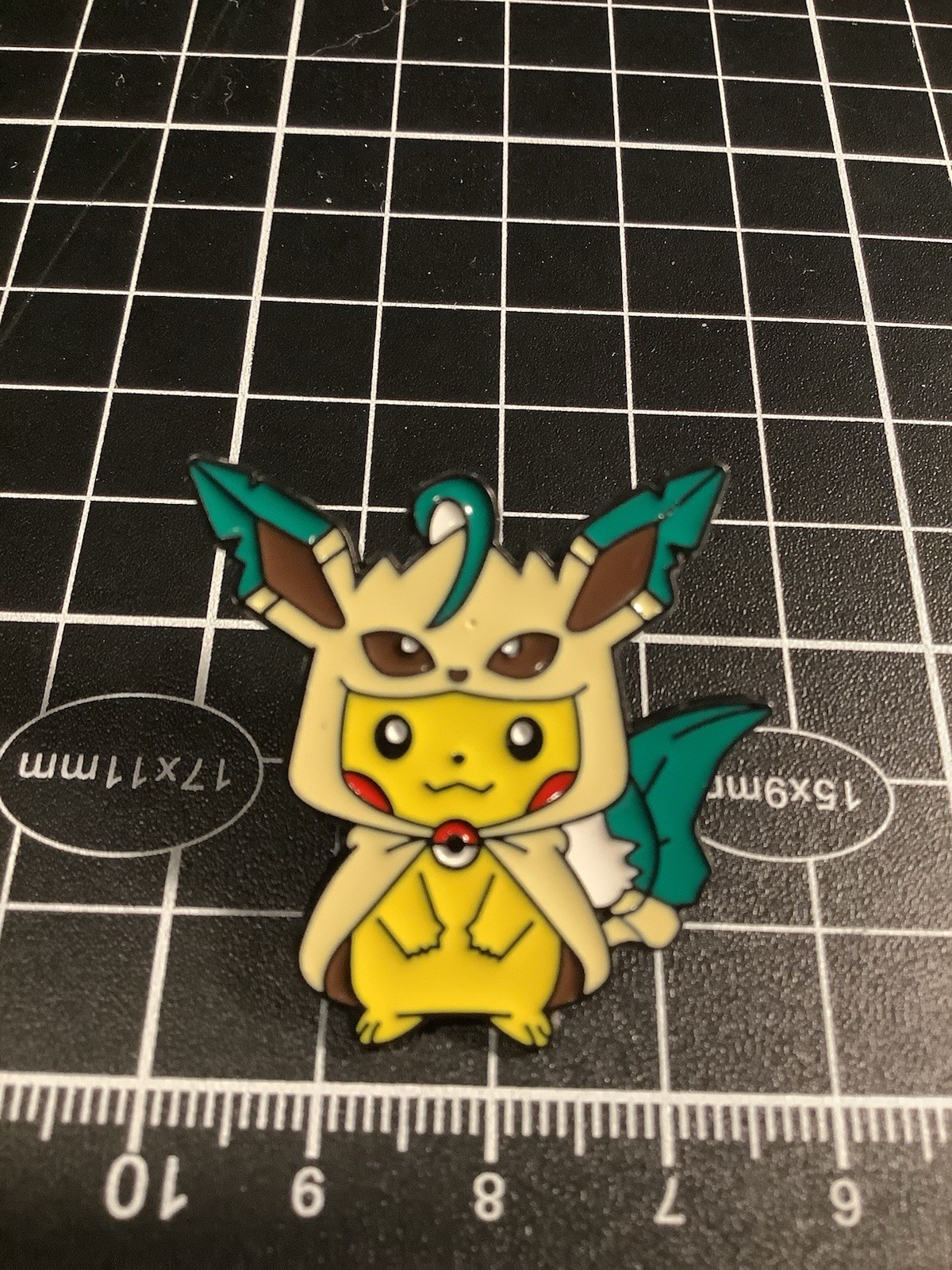 Pokemon Leafeon Pikachu Cosplay Pin