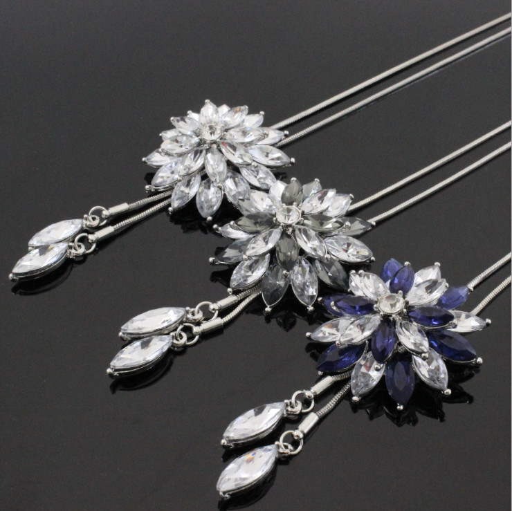 New Women Long Silver Tassel Cluster CZ Flower Pendant Necklace Chain Sweater SC