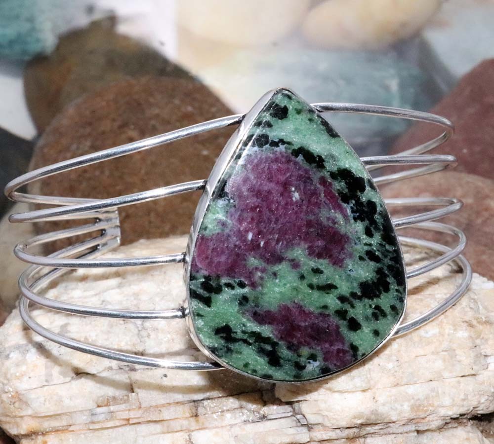 925 Silver Plated Huge Ruby In Zoisite Bangle 6.5″ Graceful Jewelry Trendy JW
