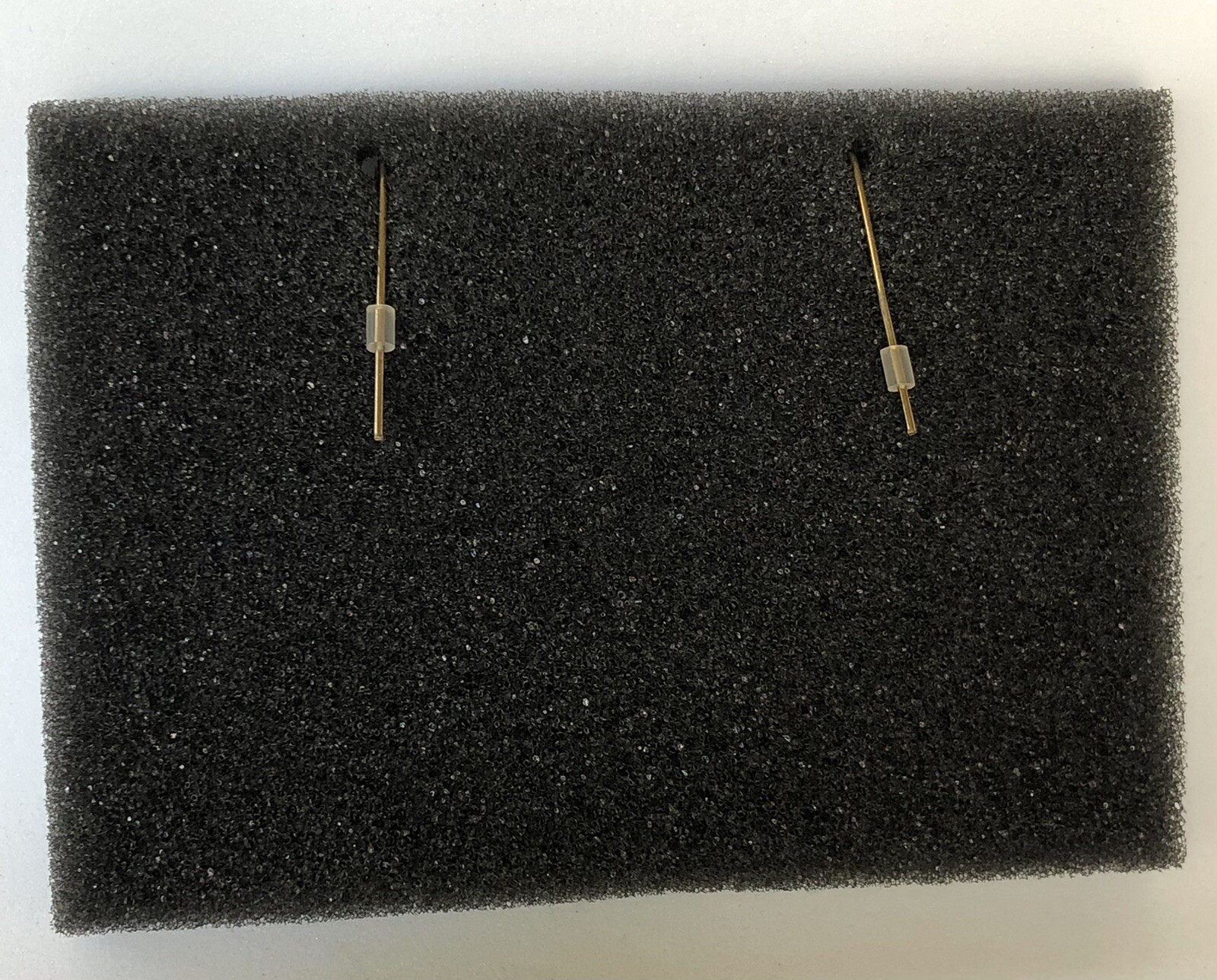 2007 Avon Gold Tone Butterfly Hoop Drop Earrings Circle Openwork Rhinestones