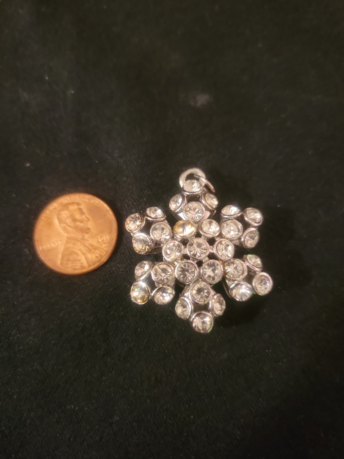 Star Shaped Pendant- Silver/clear- No Chain, No Missing (Beads Or Gems)