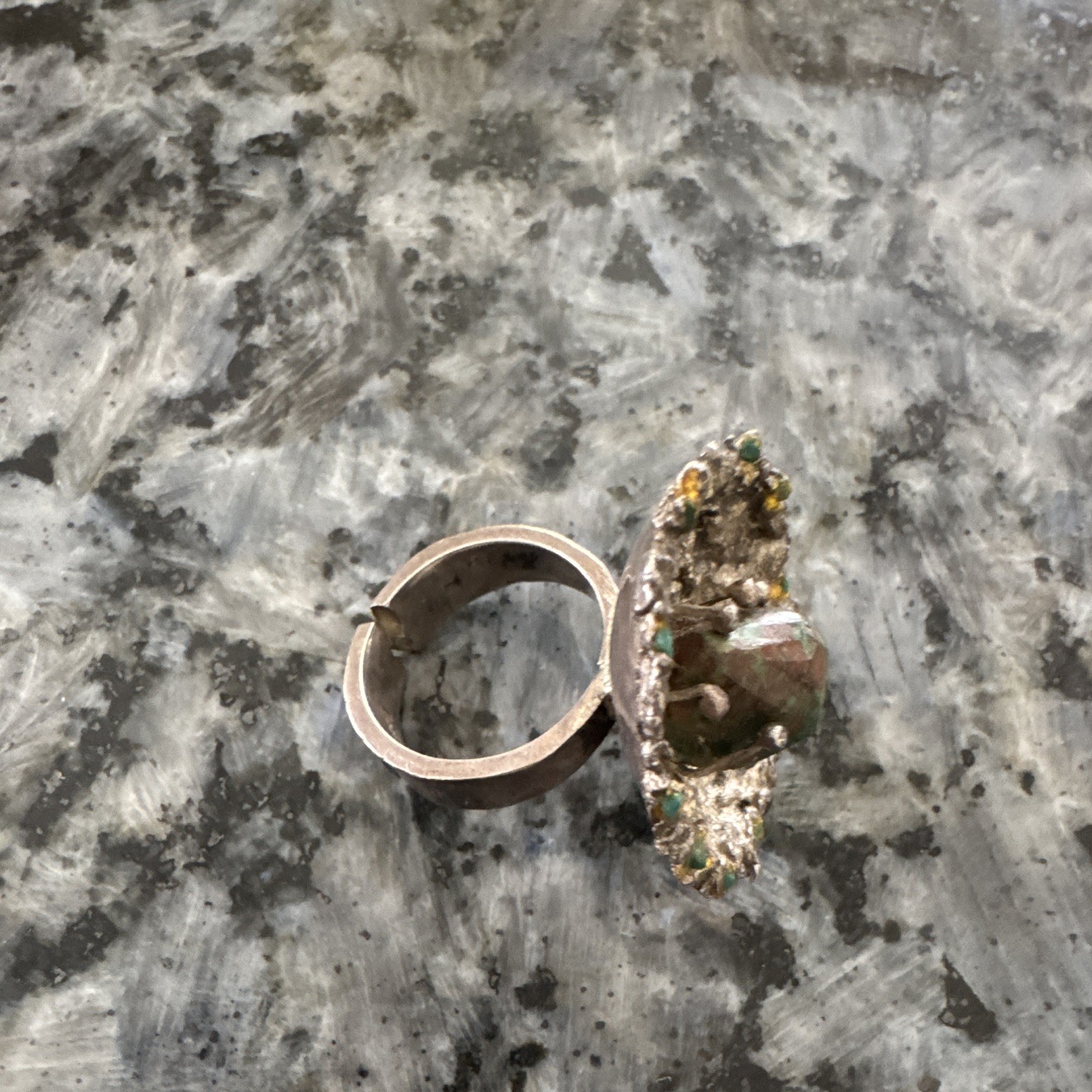 Silver Tone Statement Cocktail Ring Size 6 Green Stone Metal