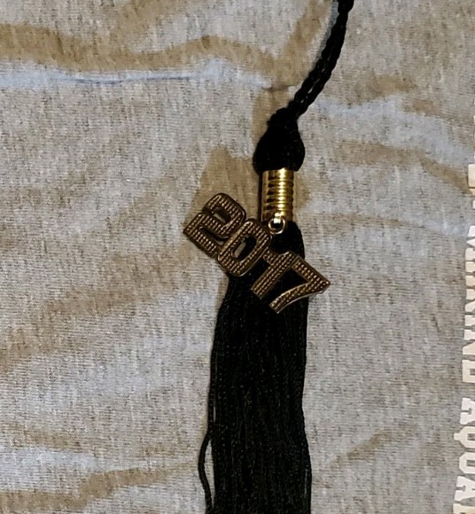 Black 2017 Graduation Tassle (9in for tassel & 14.5in end to end)