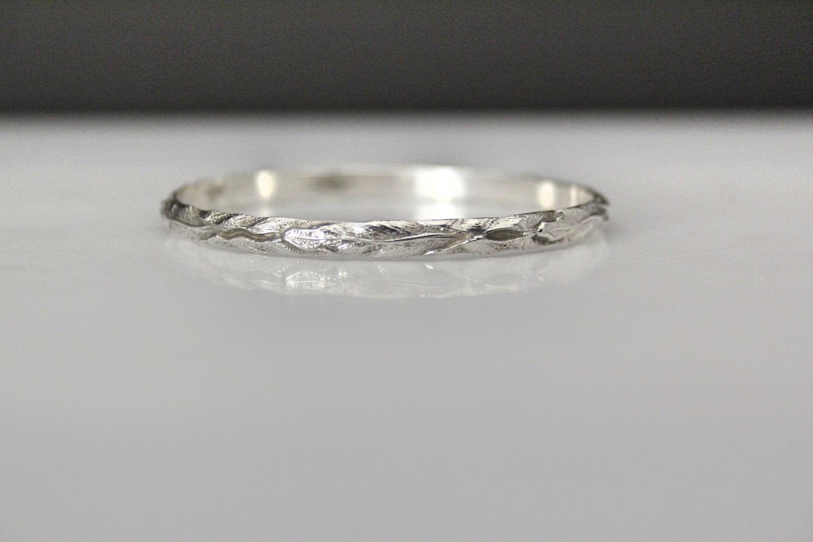 Vintage S. Kirk & Son Sterling 925 Textured leaf Bangle Bracelet 9.1Grams BR5506