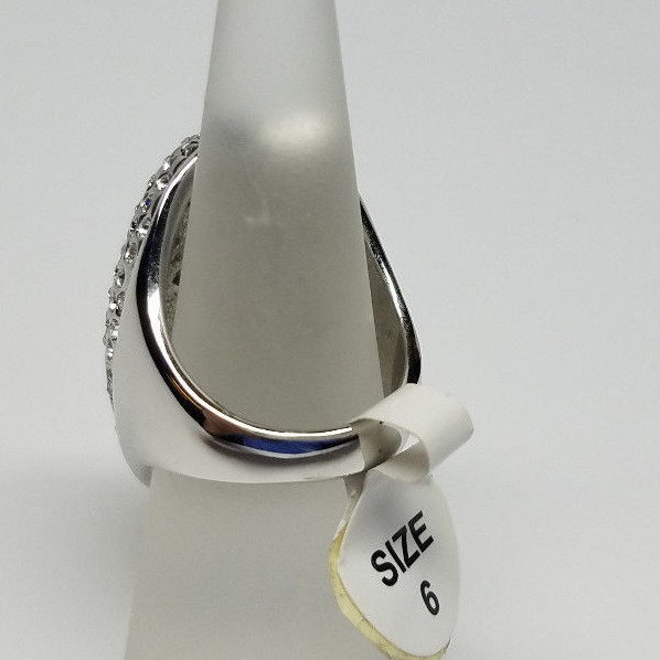BIG BEAUTIFUL OVAL SILVER FASHION RING SPARKLING CRYSTAL STONES Lady Girl SIZE 6