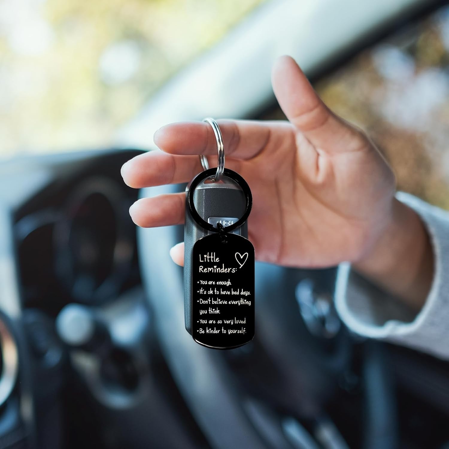 Motivational Keychain for Women & Men – Positive Affirmation Remi Color: Black