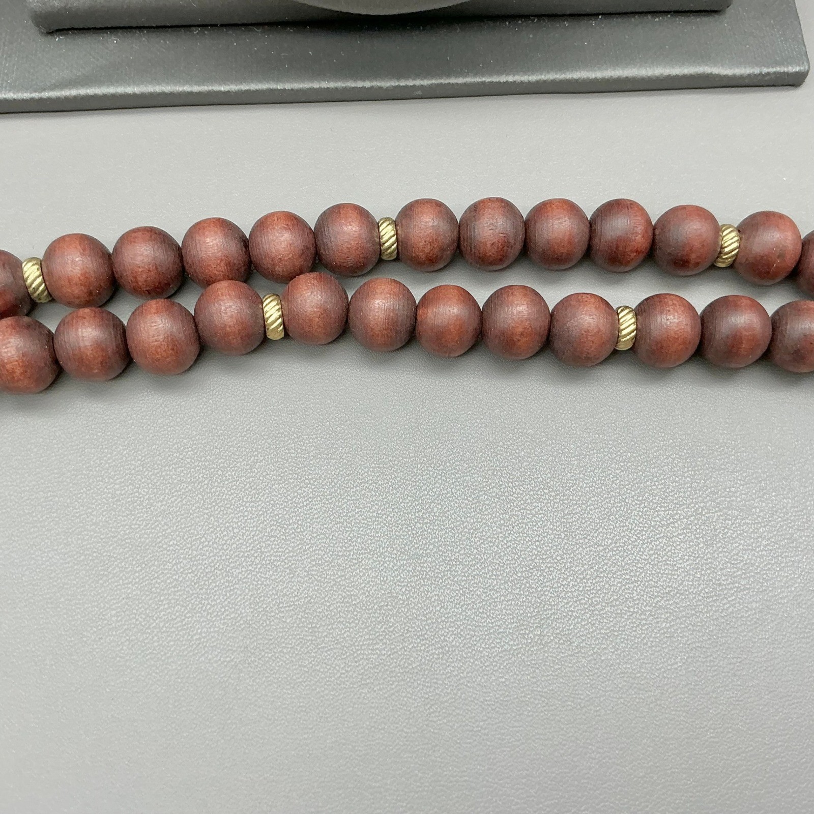 Liz Claiborne Necklace Womens Brown Wood Bead Gold Tone Bee Red Stone 36 Inches