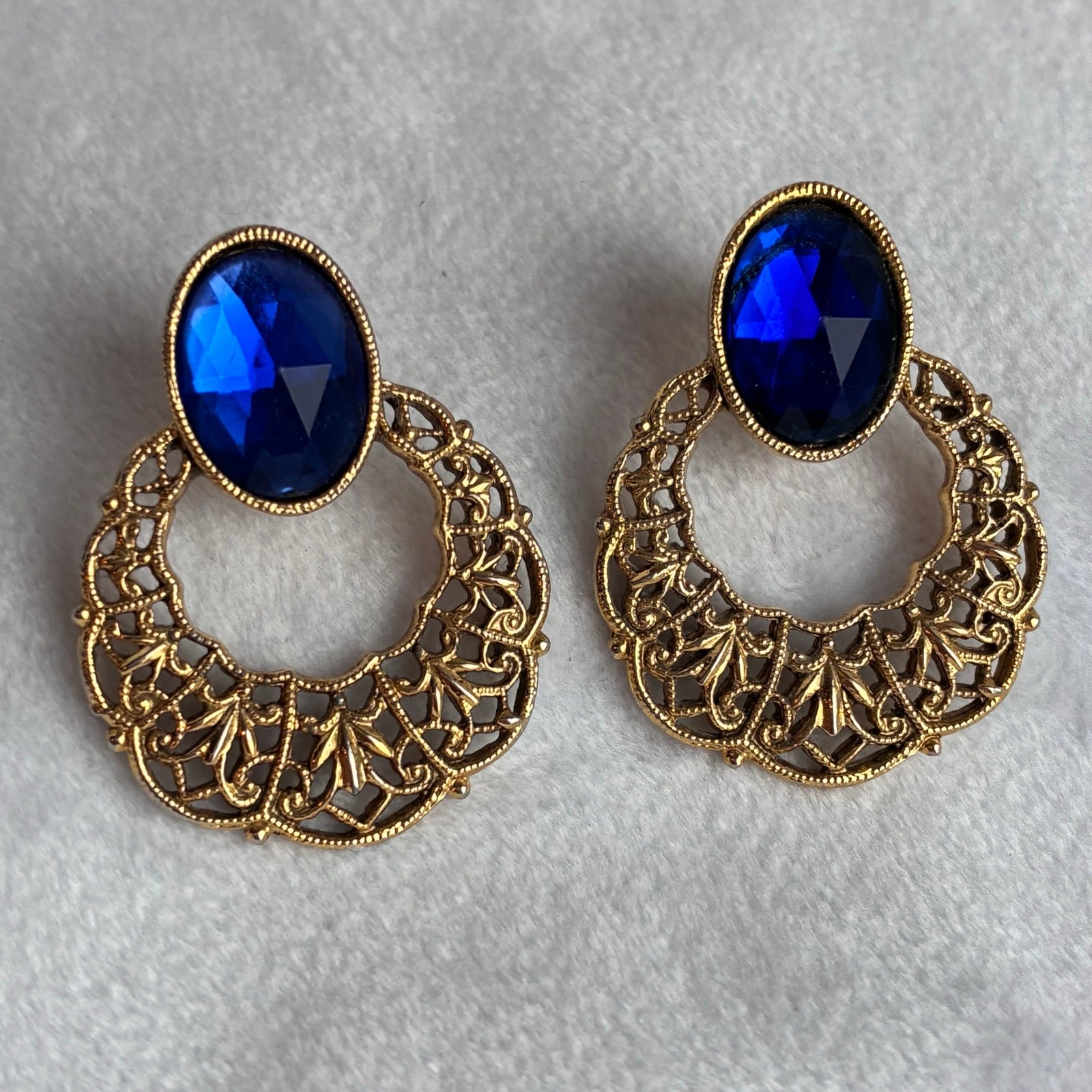 Gold Blue Earrings Large Cut Sapphire Colored Oval Stones Filigree Metal Sparkle