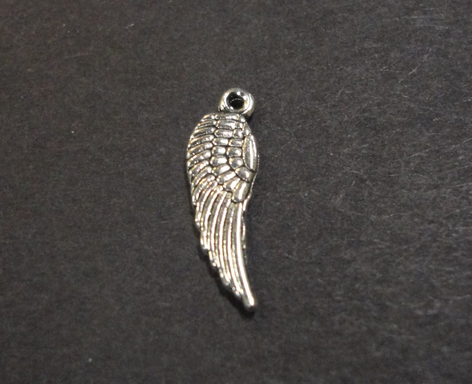 Lot Of 20 Pcs Angel Wing Silver Plated Pendants Charms 17x5mm