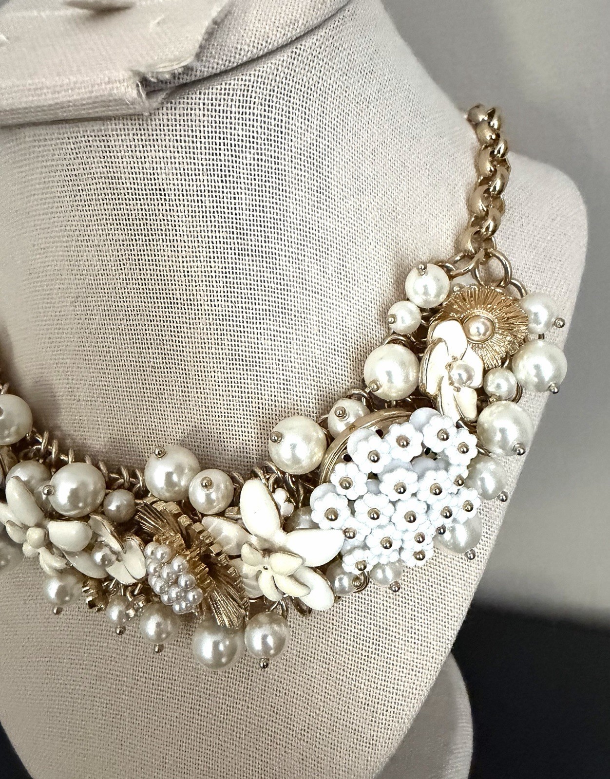 Talbots White Floral Chunky Statement Necklace~Signed