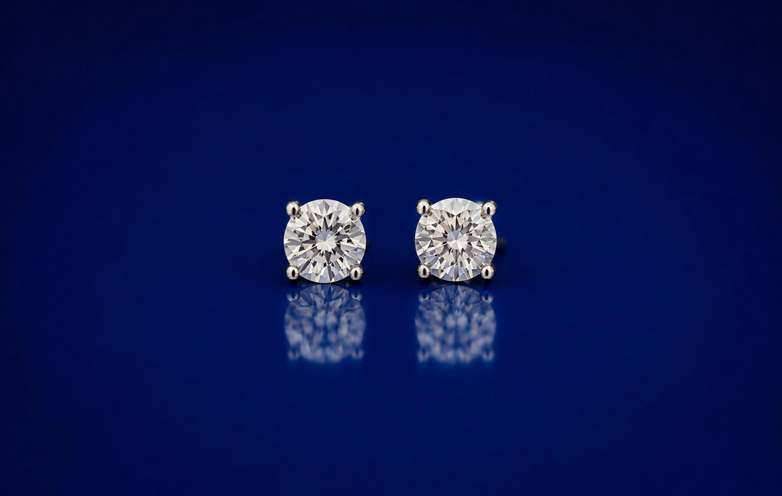1 Ctw Lab Created Diamond Stud Earrings Real Nice Quality Platinum 950