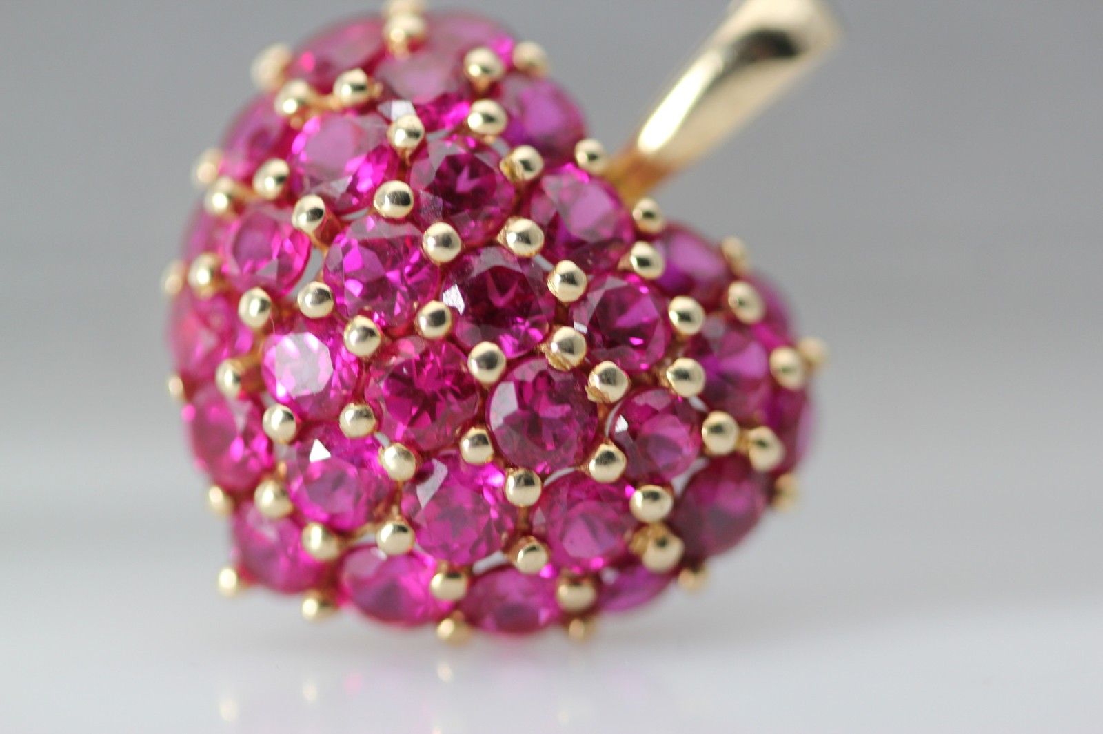 14K Yellow Gold Treated Ruby Cluster Heart Shaped Pendant 5.6 Grams (PEN10195)