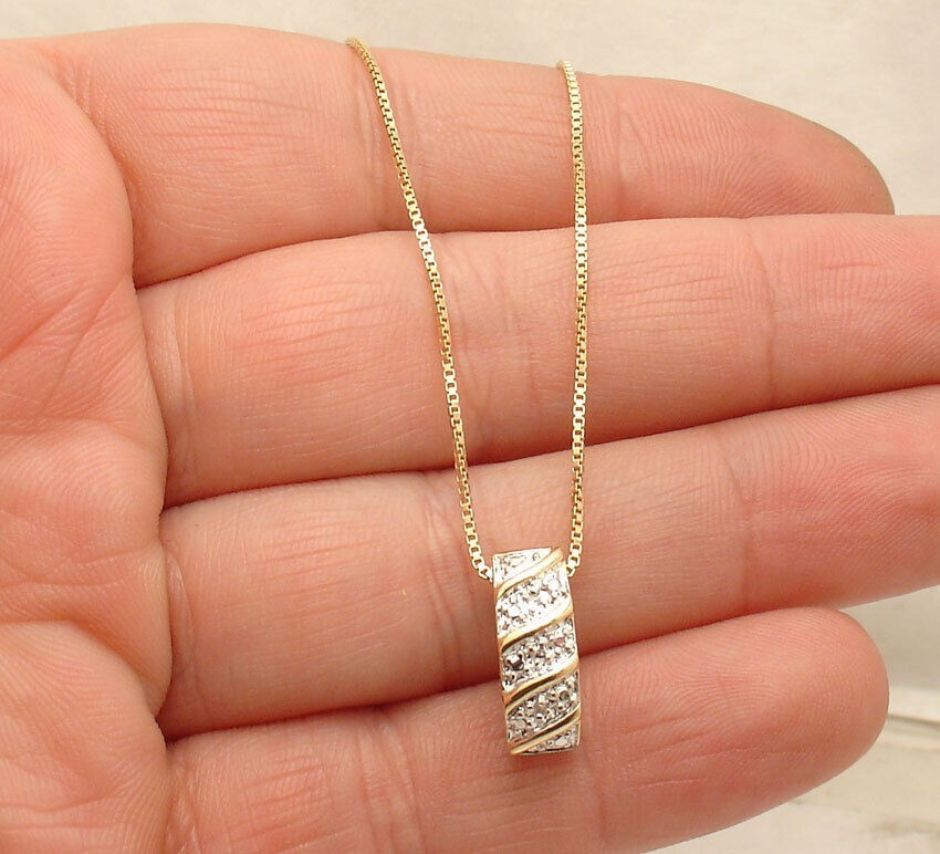 Round Cut Simulated Diamond Unisex Stunning Fancy Pendant 14k Yellow Gold Plated