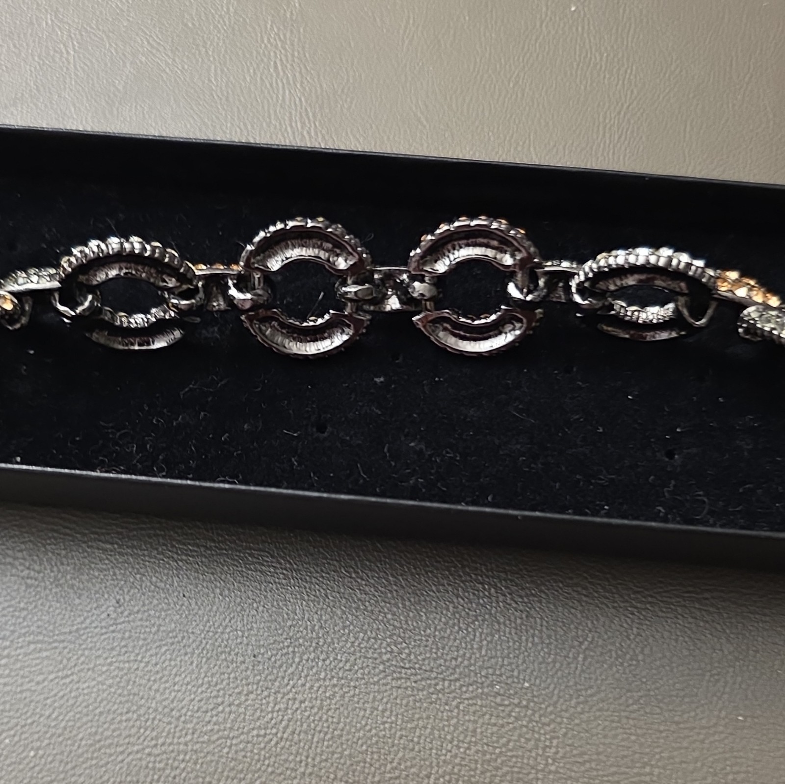 Two Toned Round Rhinestone Chain Necklace & Bracelet Jewelry Set