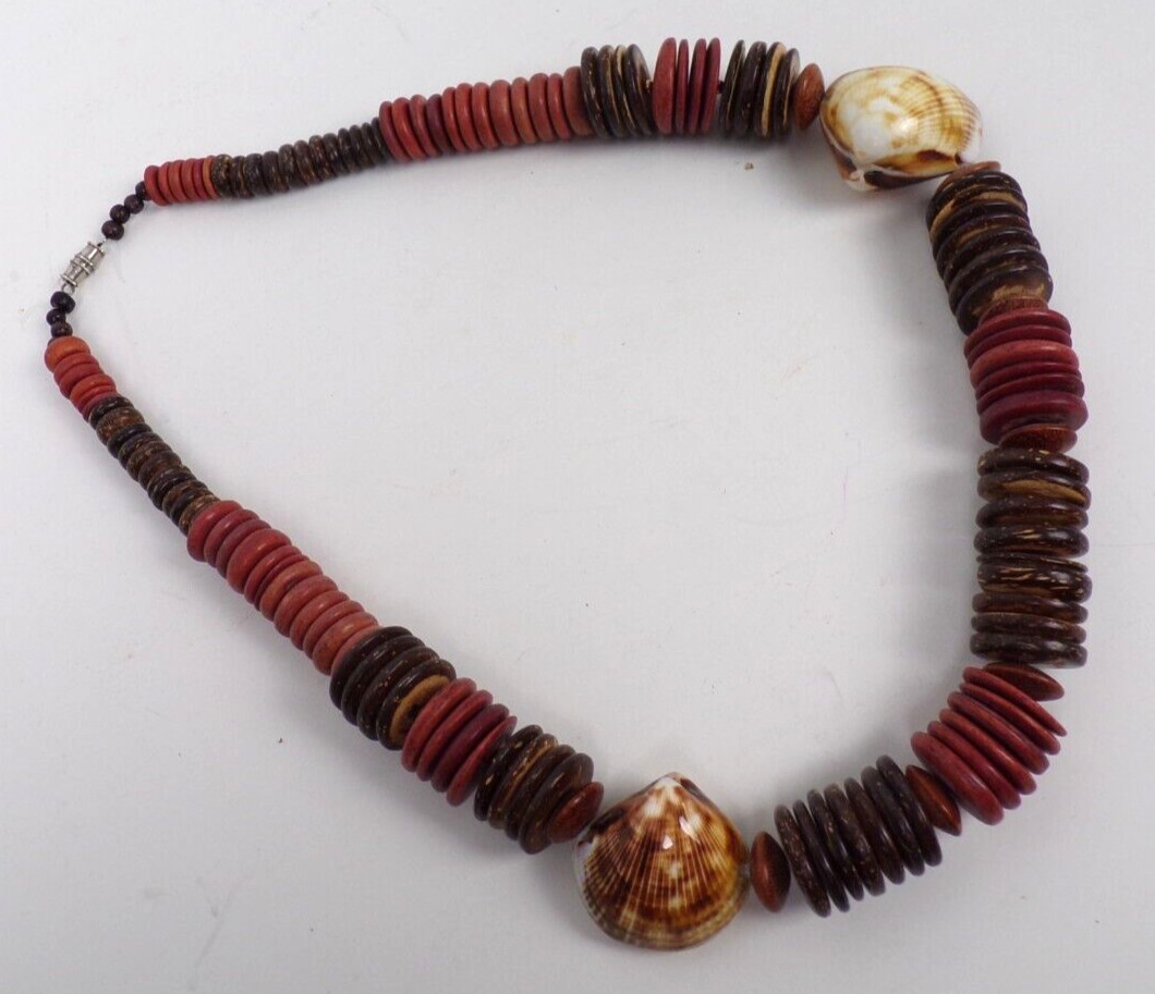 Vintage Chunky Boho Composite 11″ Necklace Seashell Brown Barrel Clasp