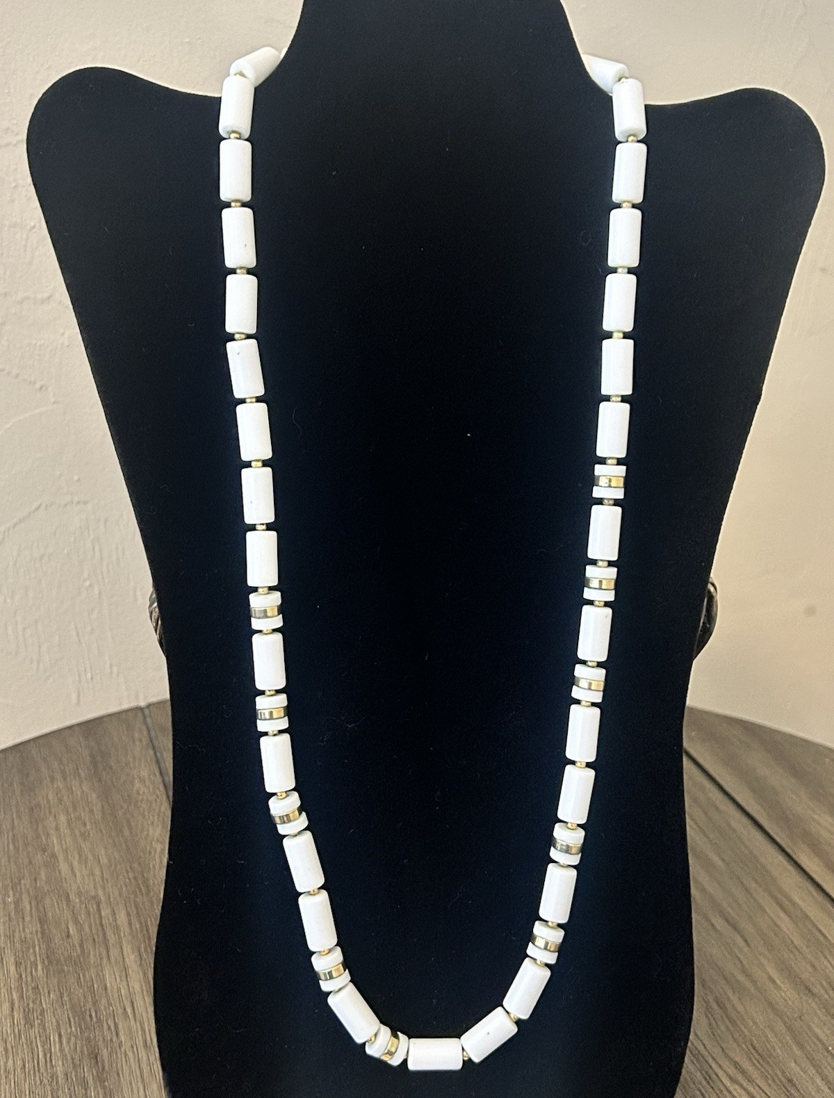 White Plastic Beaded Necklace with Gold Tone Spacer Beads Ball/Bead Chain