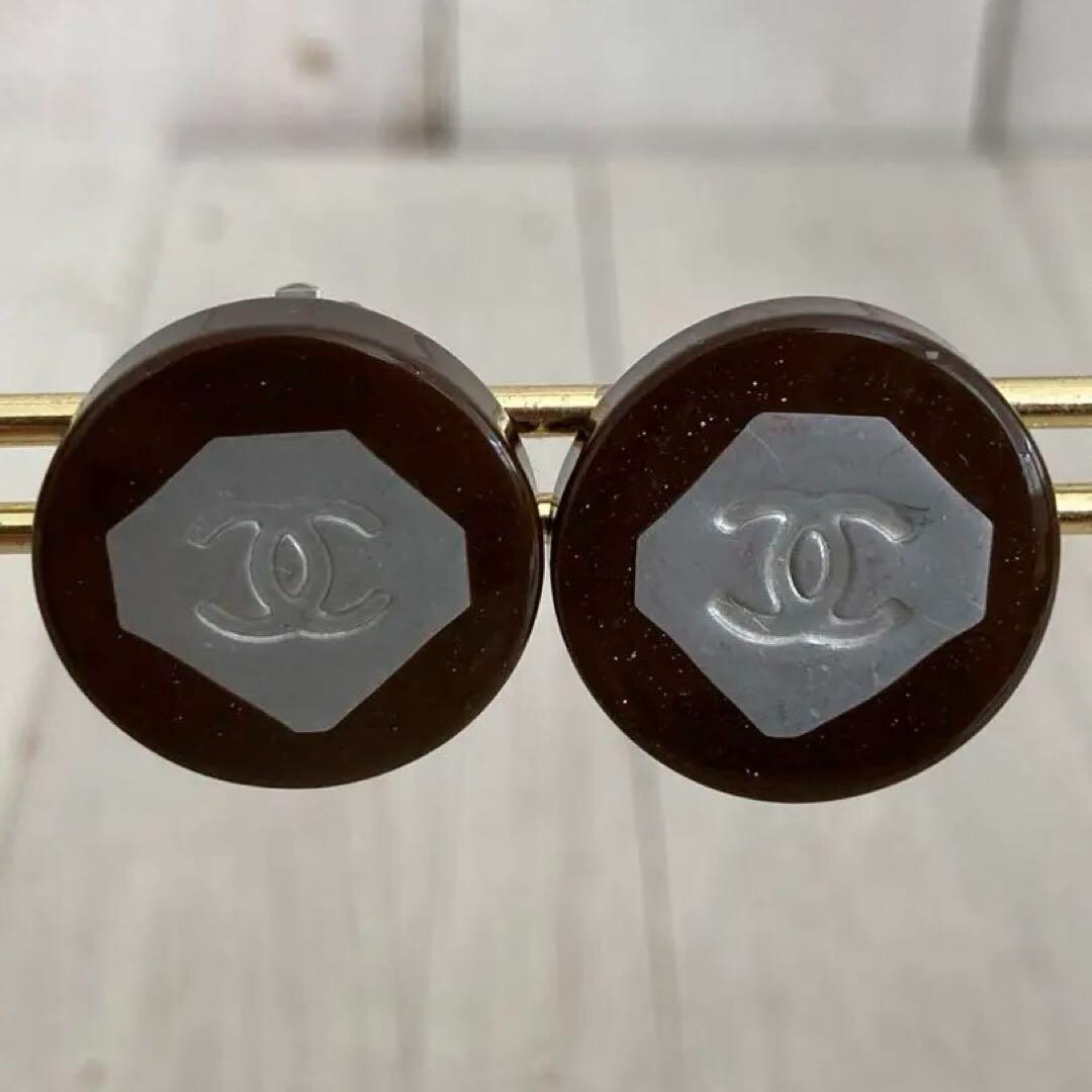 CHANEL Chanel Round Earrings Coco Mark 99P 0.7*0.7 inch