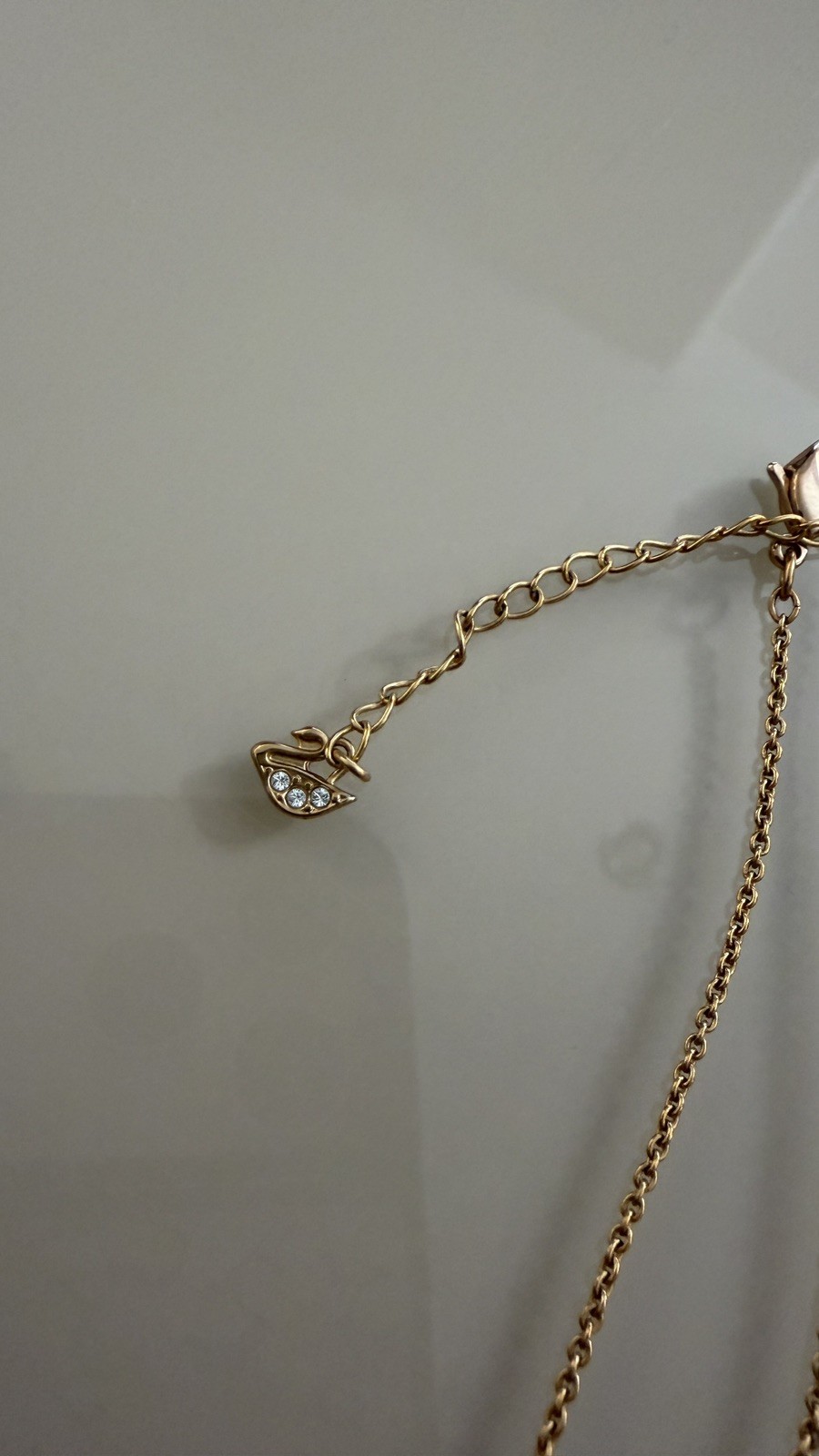Swarovski Rose Gold Hand Circle Necklace White Crystals