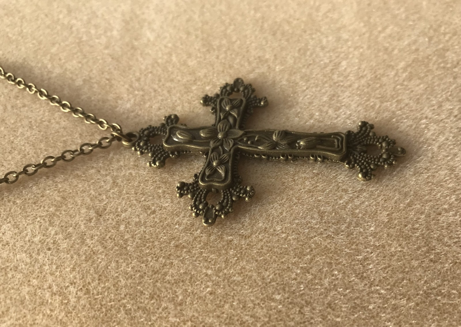Large Gothic Vintage Bronze Ornate Cross 24″ Chain Necklace in Gift Bag