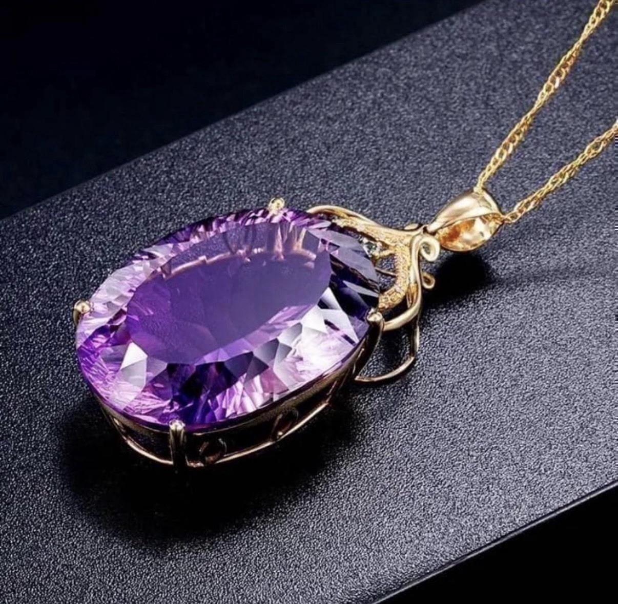 Purple Zirconia Pendant Necklace Gold Tone Oval Crystal Women Jewelry Gift