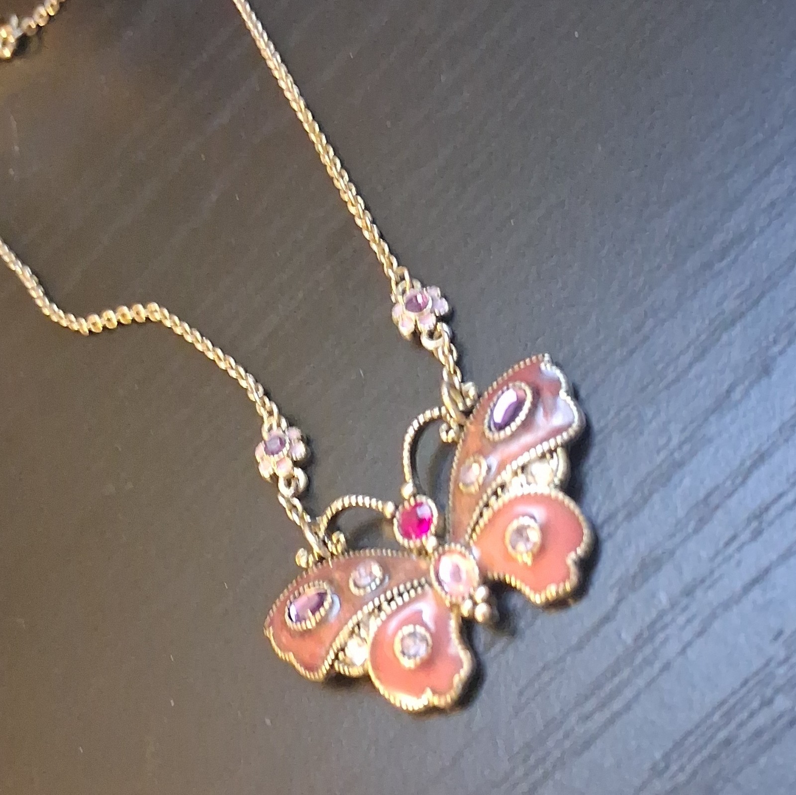 Liz ClaiBorne Vintage Necklace