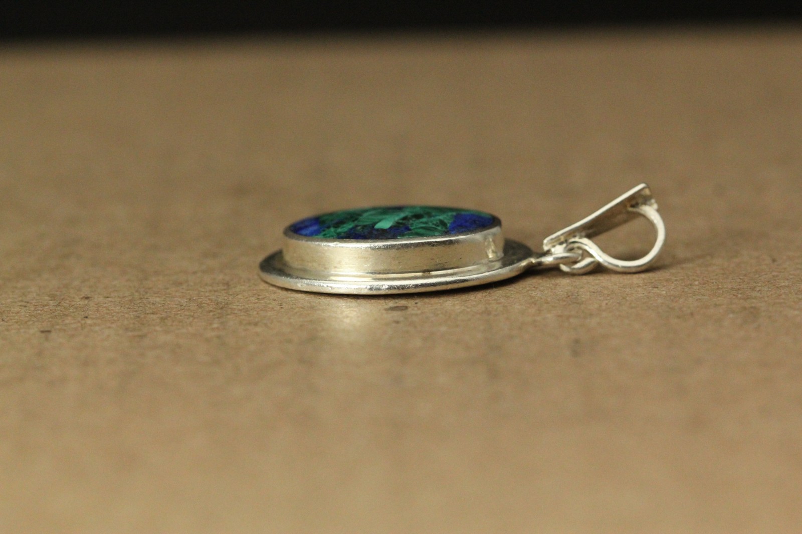 925 Sterling Silver Blue-Green Oval Pendant 5.8 Grams (PEN10099)