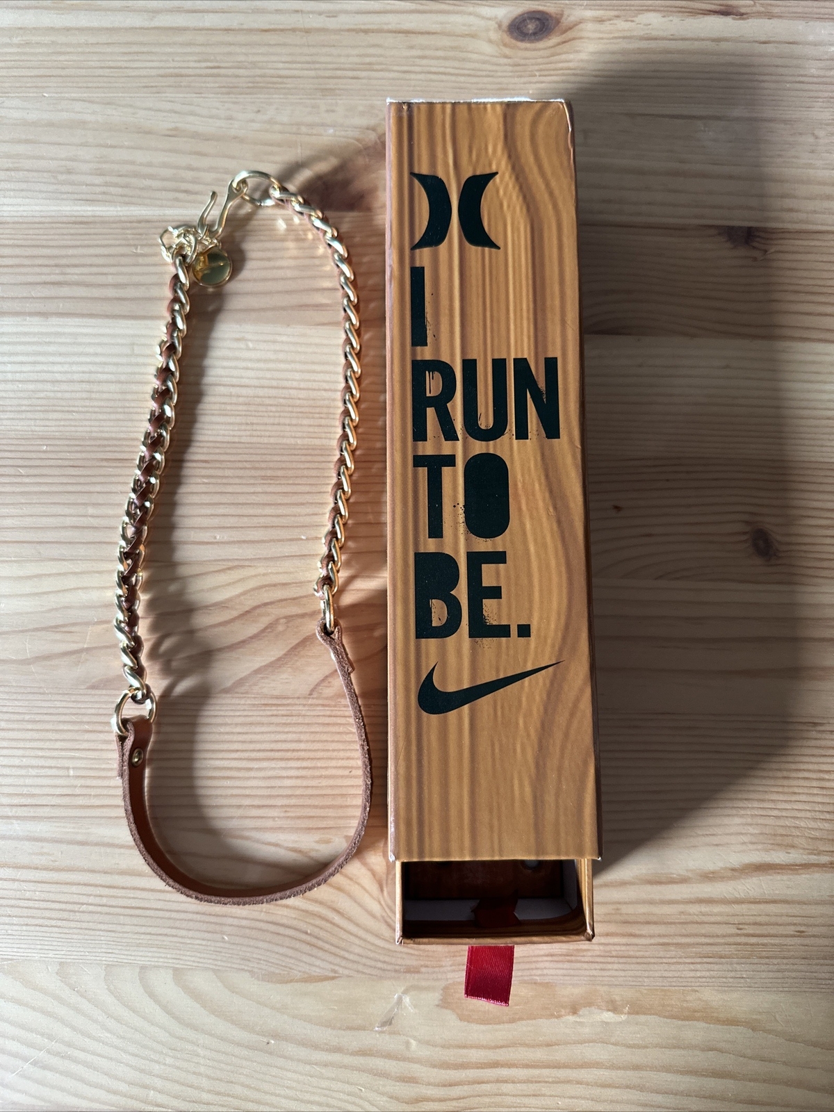 Nike I Run To Be Free. Leather Bracelet Hurley New In Box Running OS