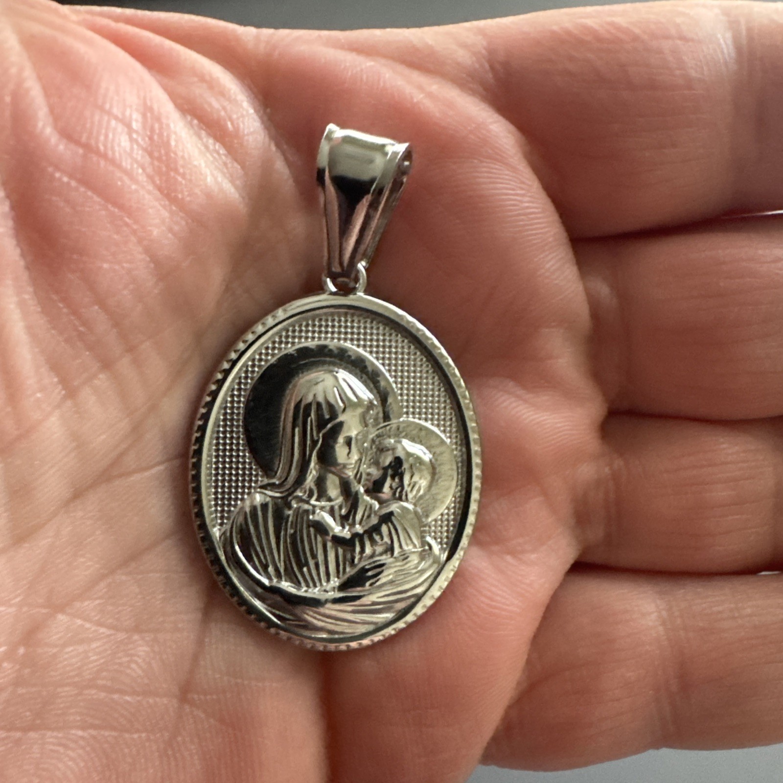 Virgin Mary Madonna Child Jesus Oval 24” Religious Medal Pendant Stainless