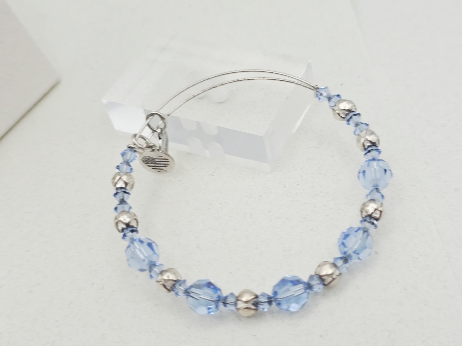 Alex & Ani Silver Blue Lotus Swarovski Beaded Bangle Bracelet ✨️💕