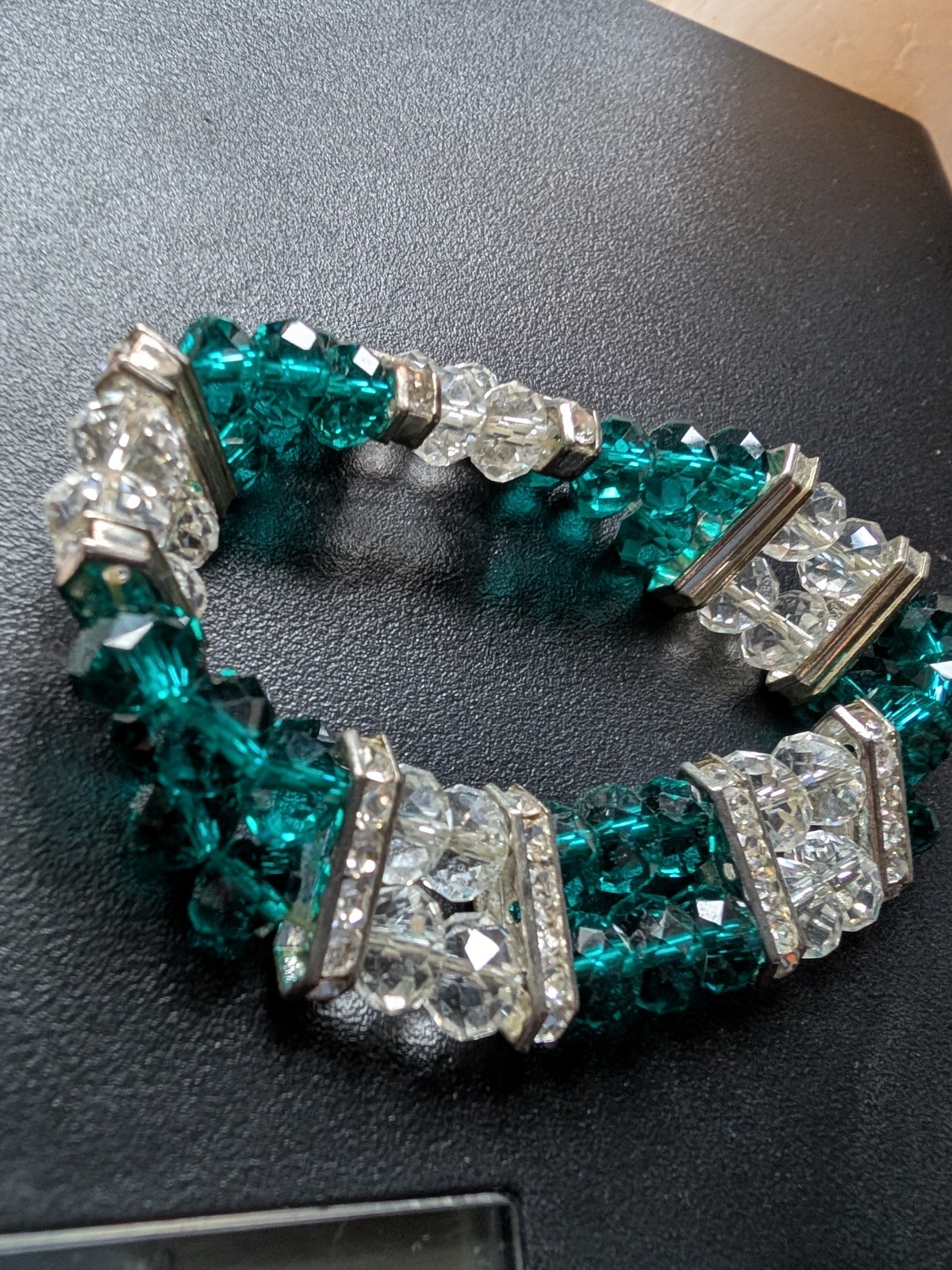 Vintage Green & Clear Beaded + Silver Crystal Spacers Elasticated Bracelet 30g