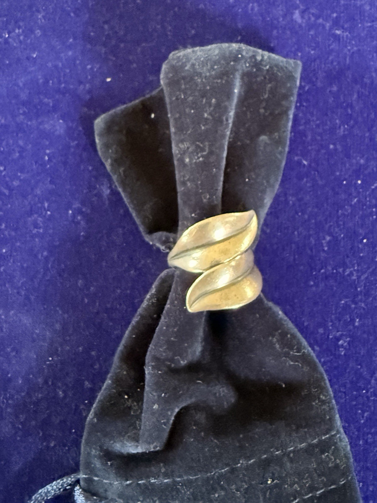 James Avery Sterling Bypass Swirl Band Ring Size see pic.No Stone