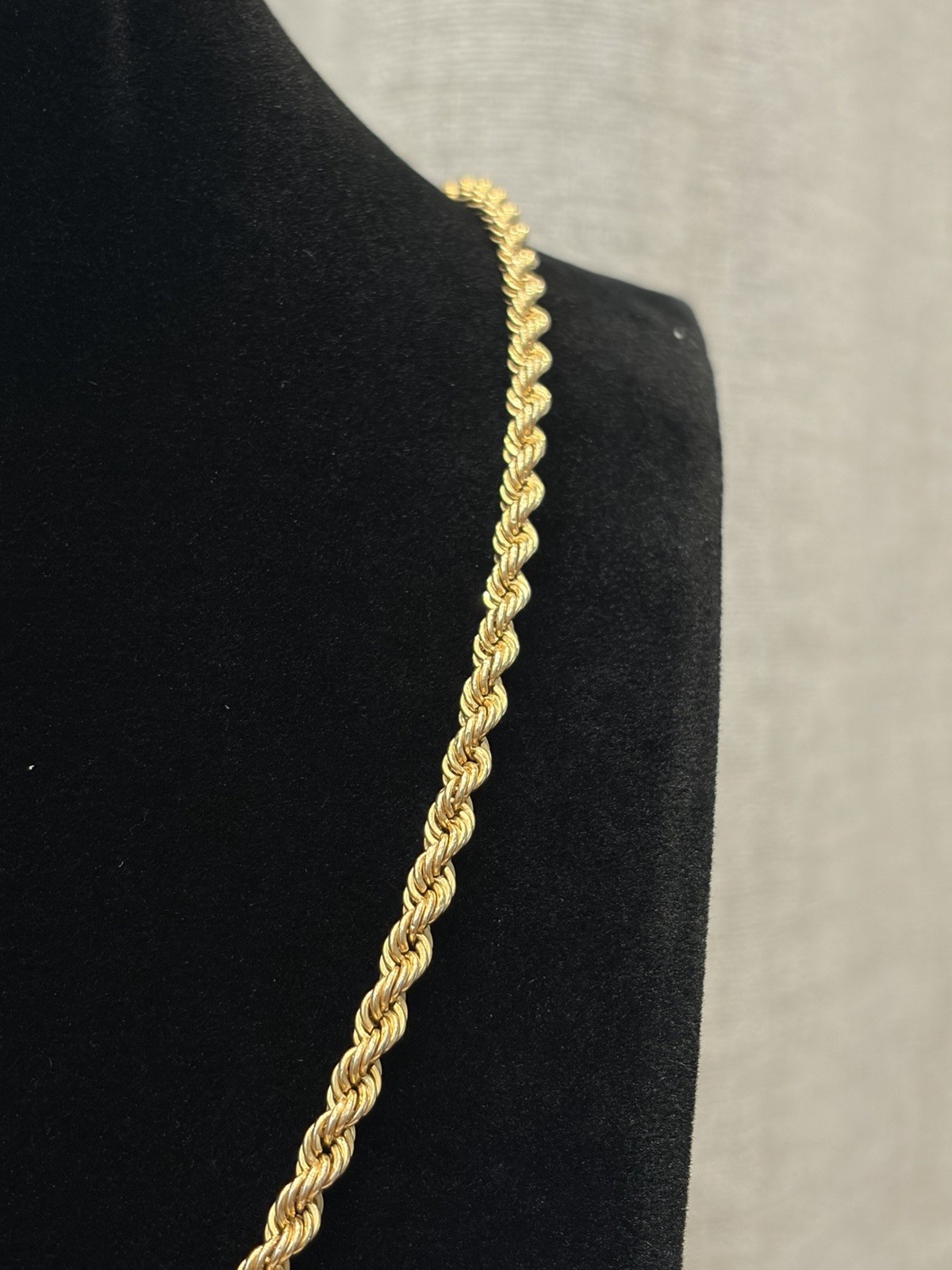 10K Gold Rope Chain Necklace