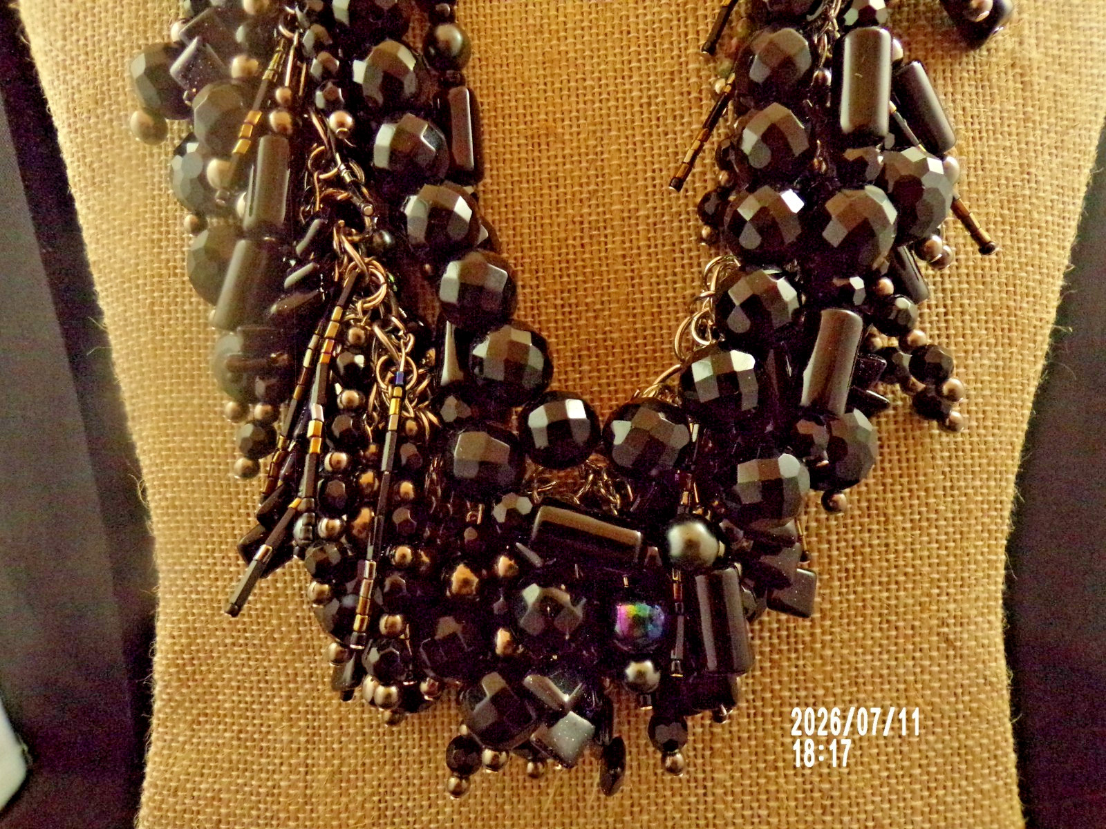 Black Bead Cluster Iridescent Statement Collar Necklace & Earrings (117)