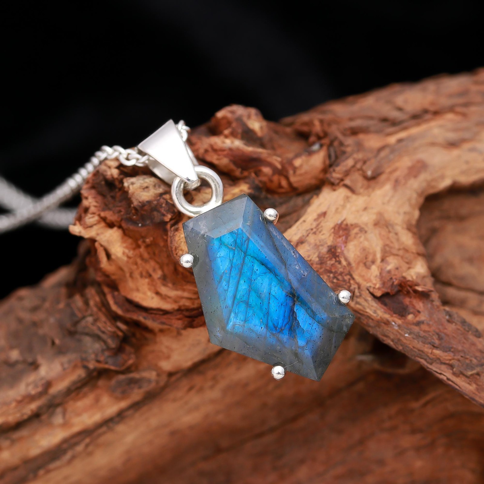 Natural Labradorite Shield Chain Necklace 925 Sterling Silver Designer Jewelry