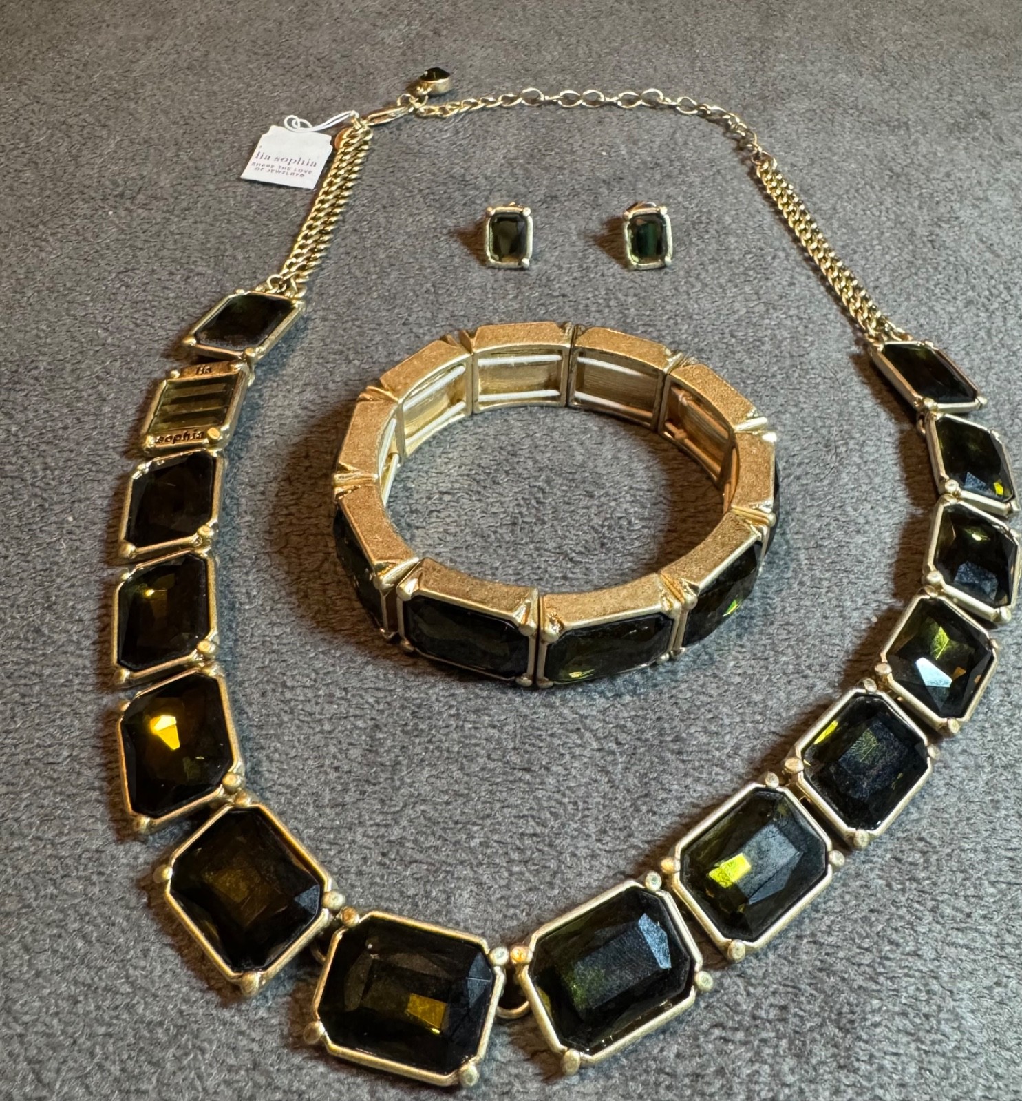Lia Sophia Green Faceted Crystal Necklace Bracelet Earrings Jewelry Set Gold Ton