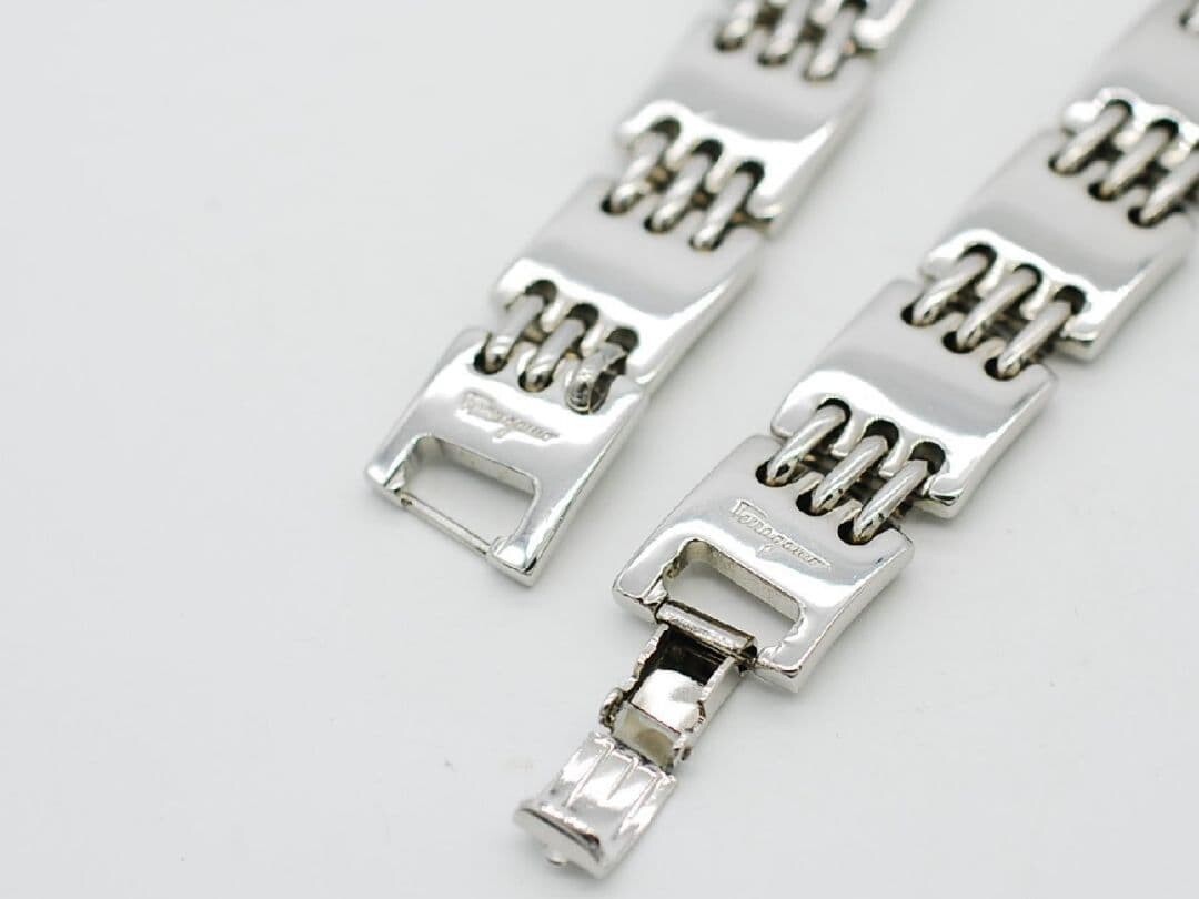 Salvatore Ferragamo Silver Chain Necklace Italy Polished 46cm Authentic