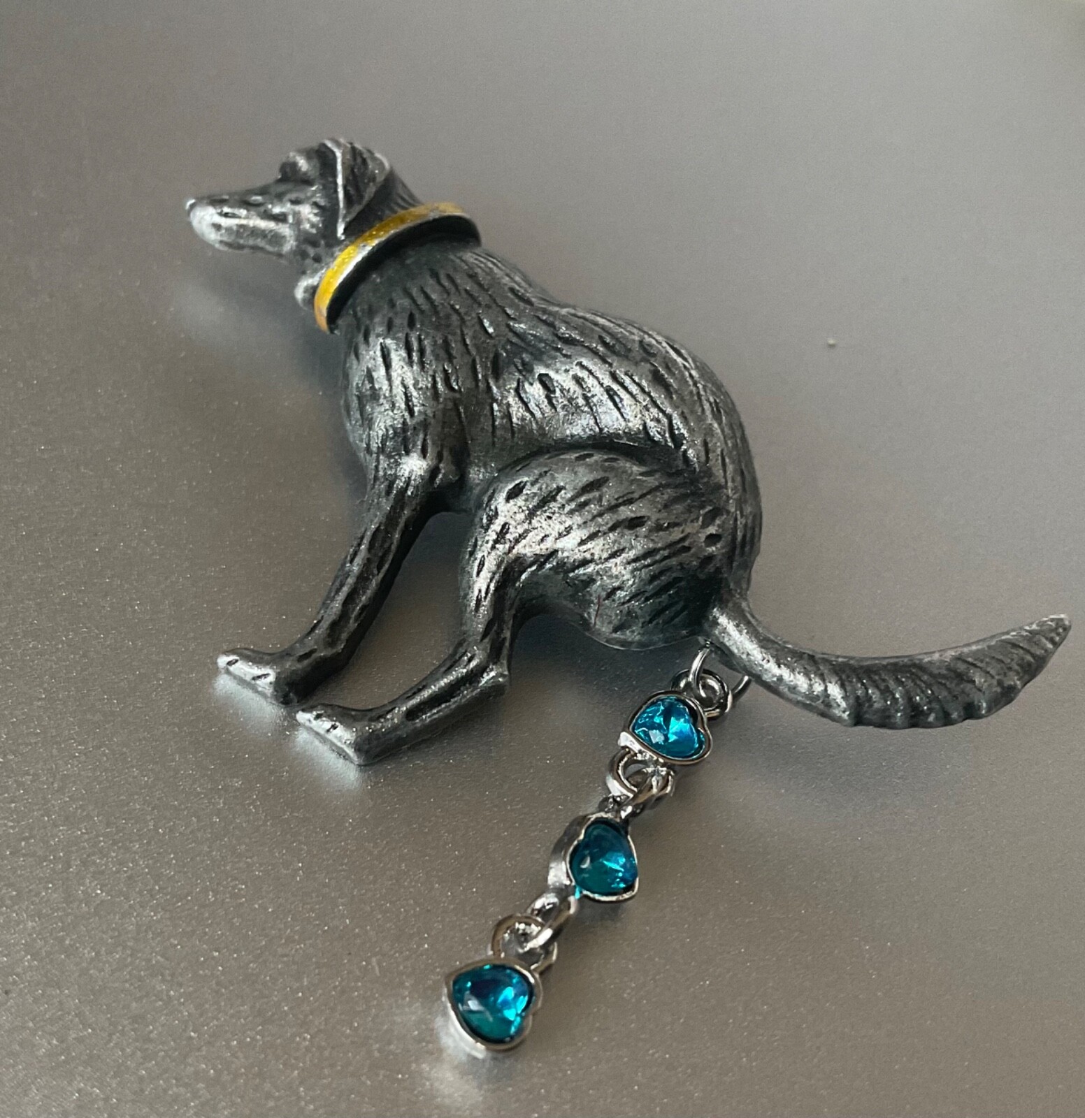 Novelty Labrador Dog Pooping Pin Silver Tone with Blue Rhinestone Hearts