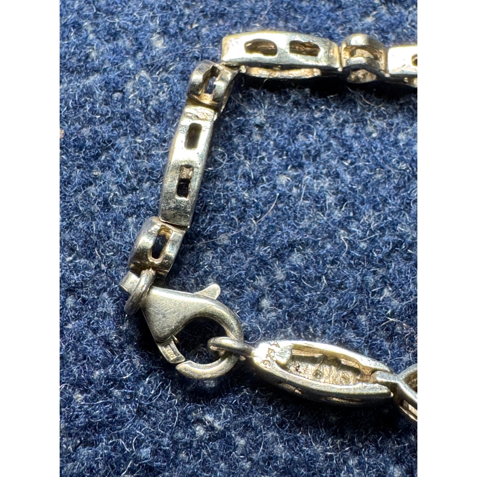 6in 925 Sterling Silver Tennis Bracelet with Rhinestones