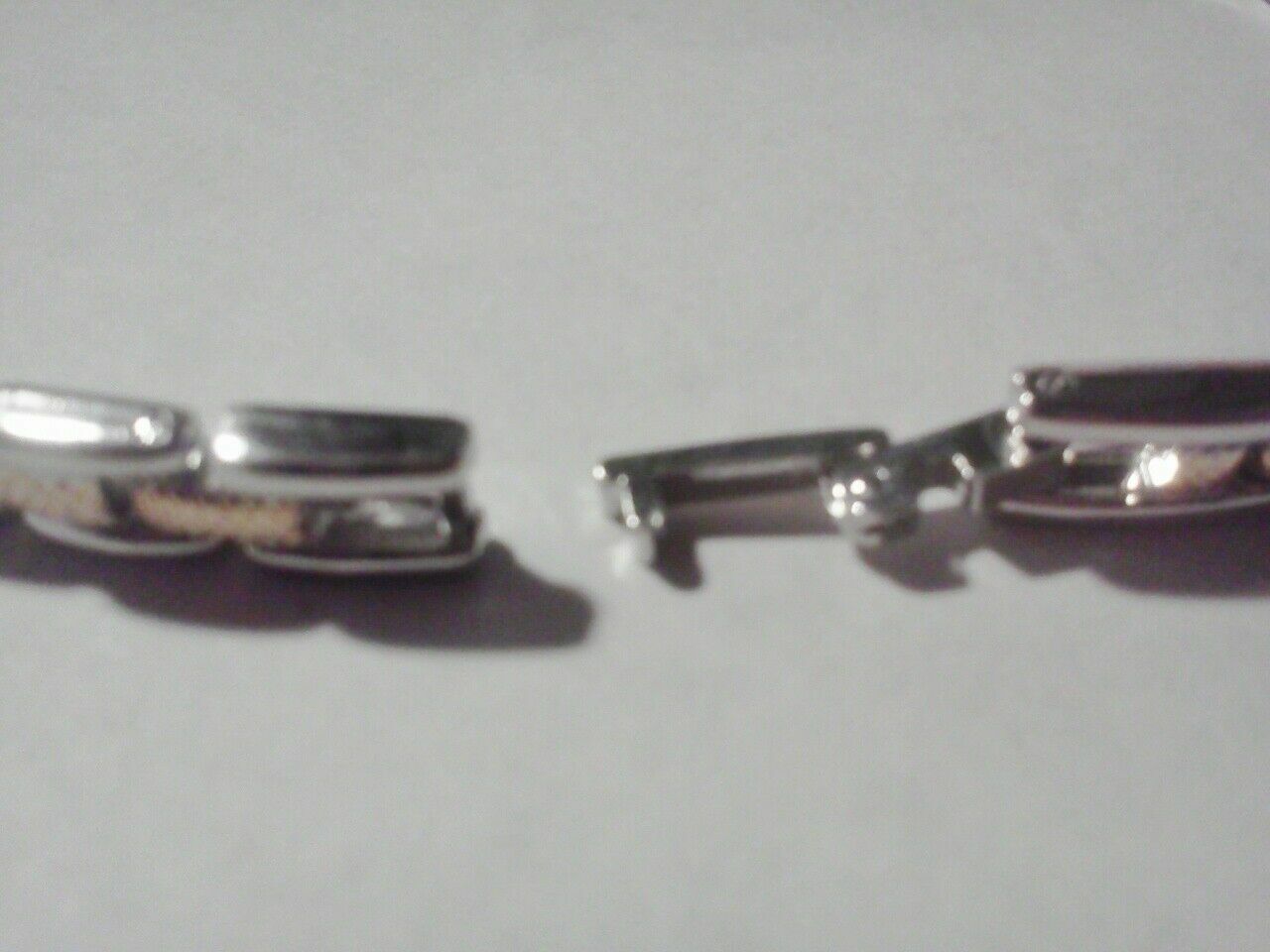 Magnetic Bracelet 7.5″ Silver Tone Kisses Hugs ARTHRITIS THERAPY ❤️ Beautiful