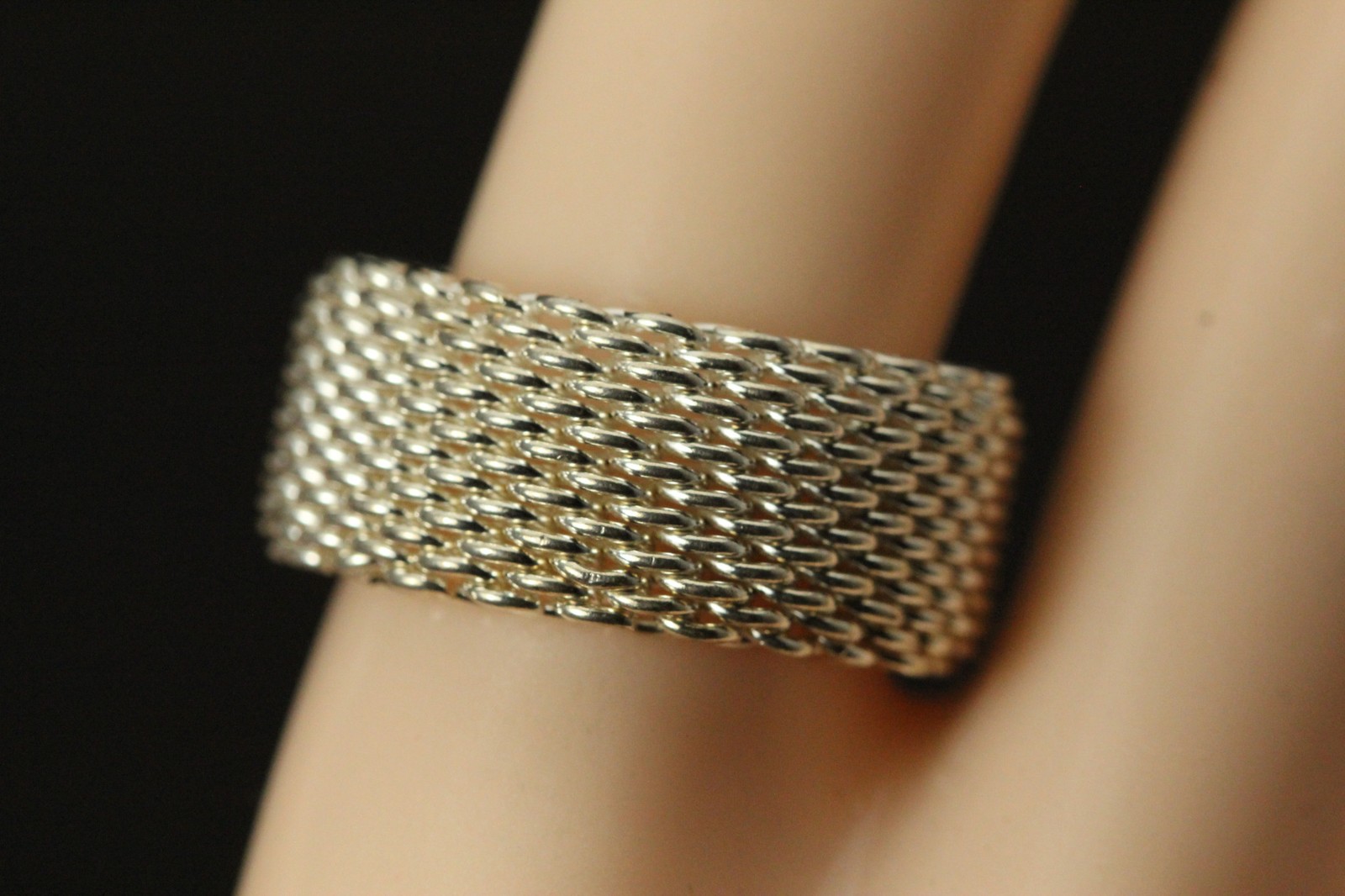 925 Sterling Silver Woven ? “Mail” Size 6.75 Ring 5.6 Grams (RIN9471)