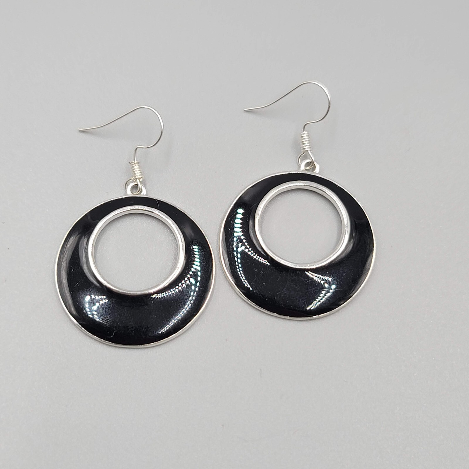 Open Circle Pierced Earrings Silver tone Black Enamel Dangle 1.25″