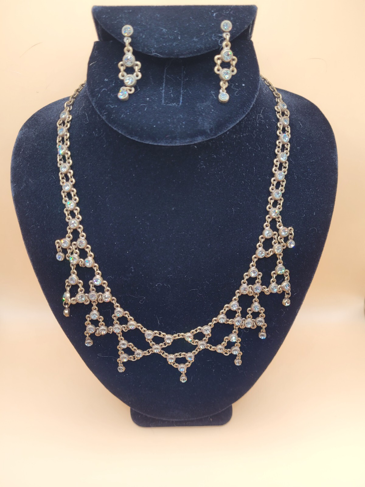Sweet Romance Chain Dazzling Rhinestone Web Design Bib Necklace Earring Set