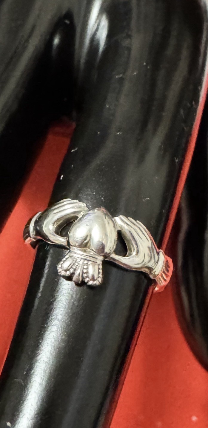 VTG Sterling Silver Lovely Irish Claddagh Set•Necklace•Earrings•Ring• 3PieceSet•